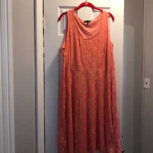 Women’s Plus Size Tea Length Sleeveless Dress